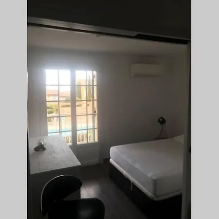 - Agreable Et Reposant لا كروا فالميه